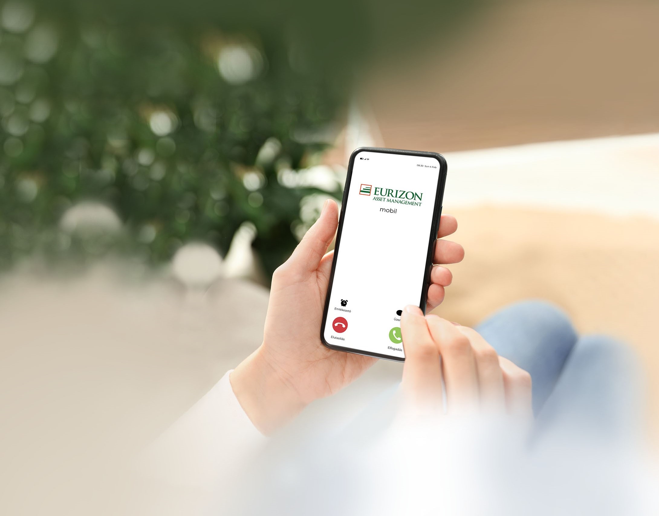 Eurizon Telekommunikáció Tőkevédett Származtatott Részalap kép mobiltelefon